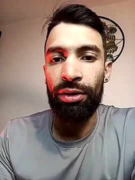 Snapshot of Enzo-wolf33 chatting on 10-15-25, 06:24 Enzo-wolf33 online show from 10-15-25, 06:24