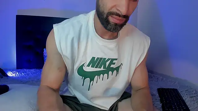 Enzo-wolf33 online show from 04-20-26, 07:26