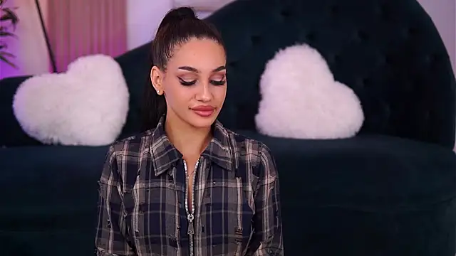 NinaSolenne online show from 11-22-25, 07:24