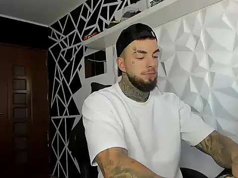 Chrisjordan66 online show from 10-22-25, 06:24