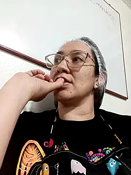 Snapshot of MargaretMonroe chatting on 10-02-25, 11:56 MargaretMonroe online show from 10-02-25, 11:56