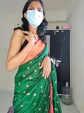 Shivani2002 online show from 04-08-26, 09:20