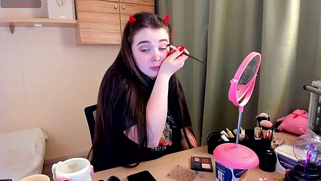 Alice next door online show from 02-10-26, 02:32