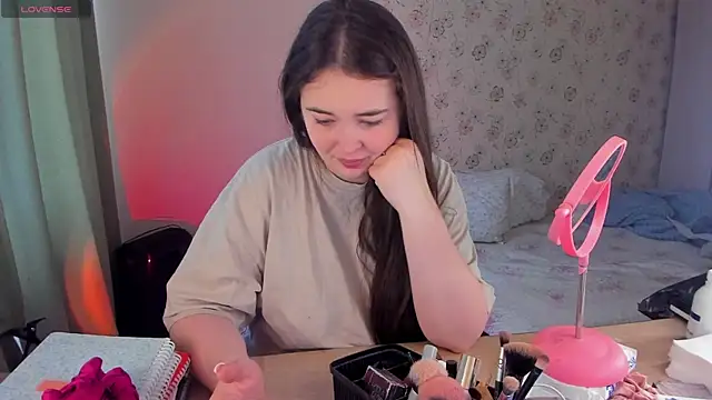 Alice next door online show from 04-04-26, 10:13