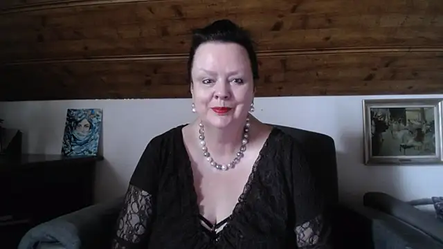 Snapshot of TiffanyMature chatting on 05-06-26, 07:02 TiffanyMature online show from 05-06-26, 07:02