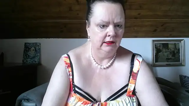 Snapshot of TiffanyMature chatting on 05-08-26, 07:14 TiffanyMature online show from 05-08-26, 07:14