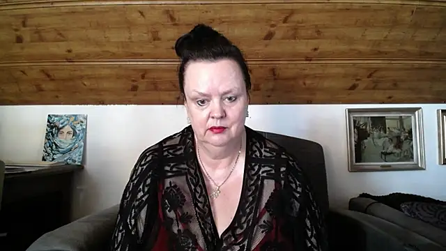 Snapshot of TiffanyMature chatting on 07-10-26, 07:12 TiffanyMature online show from 07-10-26, 07:12