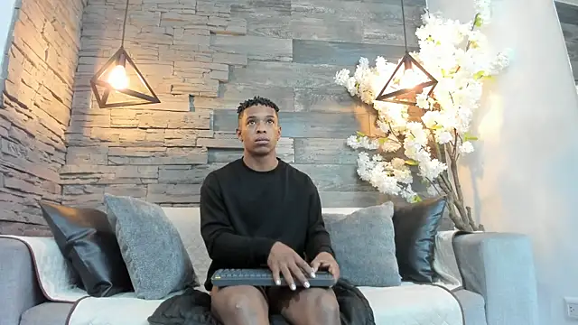 ItaloMoore online show from 10-01-25, 11:49