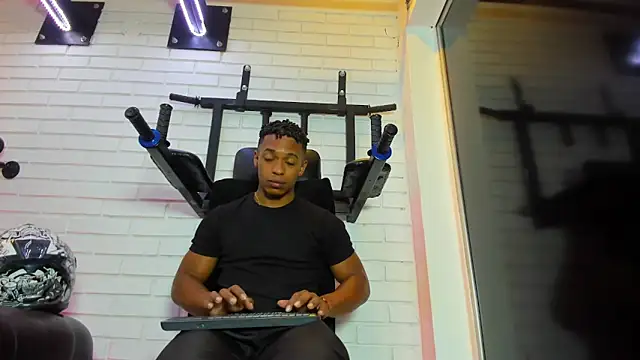 ItaloMoore online show from 11-29-25, 11:13