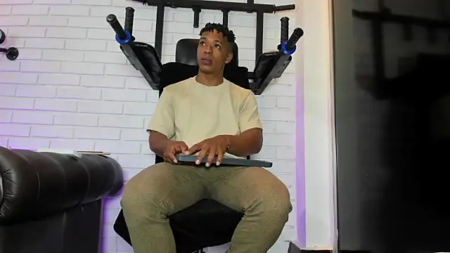 ItaloMoore online show from 03-22-26, 11:46