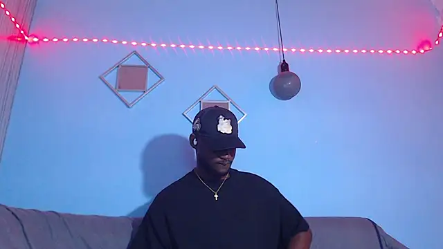 Snapshot of eebony_stallion chatting on 06-15-26, 06:10 eebony stallion online show from 06-15-26, 06:10