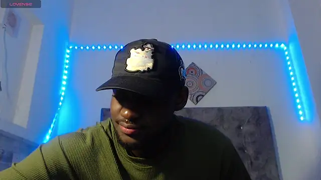 Snapshot of eebony_stallion chatting on 06-17-26, 03:09 eebony stallion online show from 06-17-26, 03:09