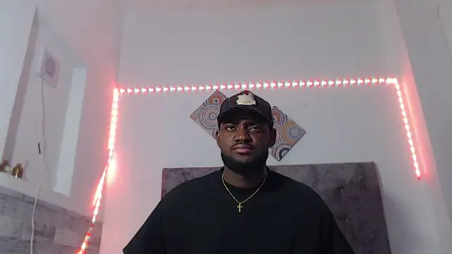 Snapshot of eebony_stallion chatting on 07-05-26, 02:51 eebony stallion online show from 07-05-26, 02:51