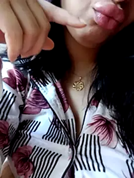 Snapshot of Anocha99six chatting on 02-14-26, 08:11 Anocha99six online show from 02-14-26, 08:11