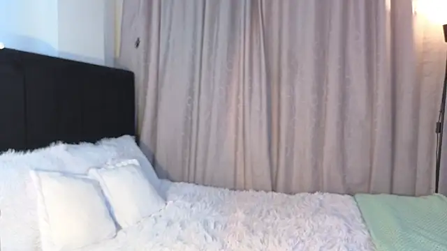 LunaVelvet777 online show from 02-18-26, 03:30