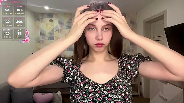 NylaNadler online show from 04-07-26, 04:02