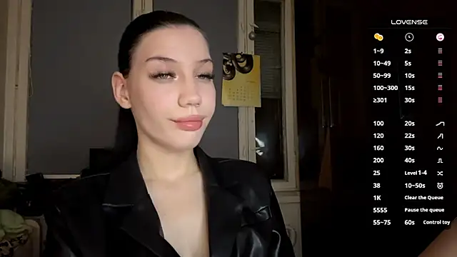 AlfredaBillegas online show from 10-07-25, 06:16