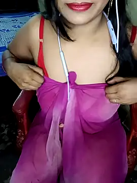 Snapshot of reena502 chatting on 09-29-25, 11:15 reena502 online show from 09-29-25, 11:15