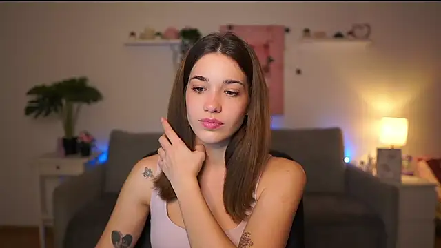 kissie cat online show from 12-04-25, 02:04