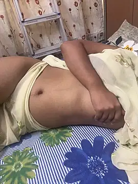 Snapshot of monicadarling09 chatting on 11-13-25, 10:14 monicadarling09 online show from 11-13-25, 10:14