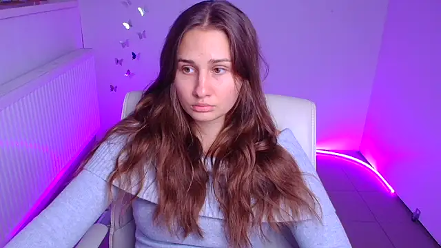 Stefanie Sweet online show from 10-06-25, 05:38