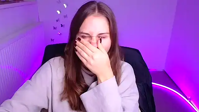 Stefanie Sweet online show from 10-08-25, 05:16