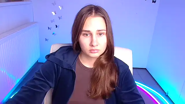 Stefanie Sweet online show from 10-13-25, 05:07