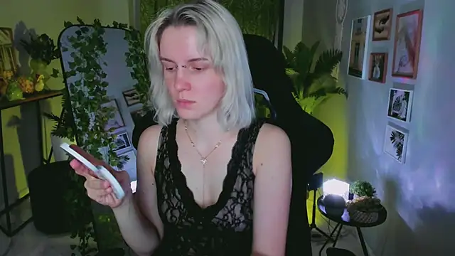 BethanyCloud online show from 06-01-26, 02:24
