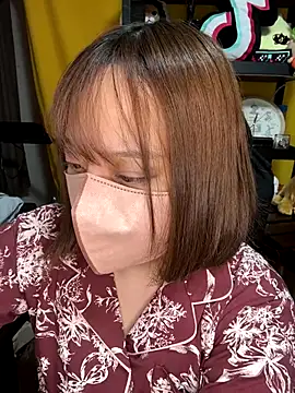 Snapshot of 0kanna0 chatting on 10-03-25, 03:31 0kanna0 online show from 10-03-25, 03:31