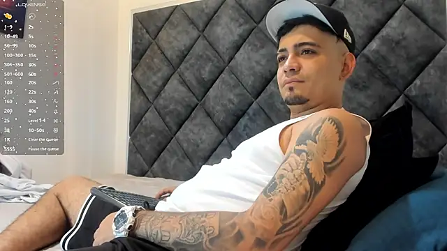 Snapshot of OwenStonne_ chatting on 11-16-25, 01:06 OwenStonne online show from 11-16-25, 01:06