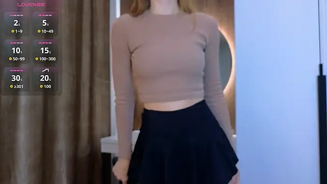 Snapshot of LouisaChaobal chatting on 11-24-25, 01:49 LouisaChaobal online show from 11-24-25, 01:49