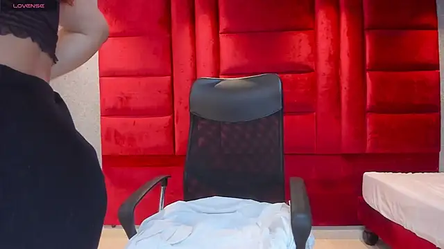 VictoriaFerro online show from 12-04-25, 02:26