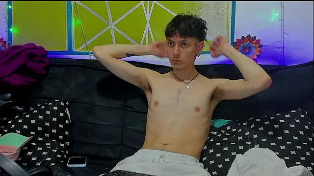 Snapshot of Dioniso_guy8 chatting on 02-18-26, 07:10 Dioniso guy8 online show from 02-18-26, 07:10