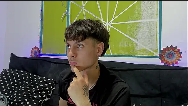 Snapshot of Dioniso_guy8 chatting on 02-19-26, 08:27 Dioniso guy8 online show from 02-19-26, 08:27