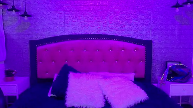 Natalie loffreda online show from 03-10-26, 03:11