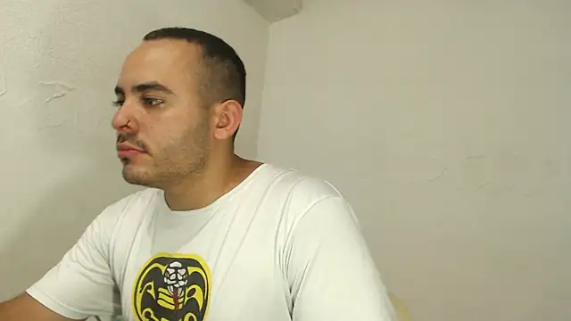 Snapshot of Ana_ThiagoxX chatting on 05-05-26, 09:56 Ana ThiagoxX online show from 05-05-26, 09:56