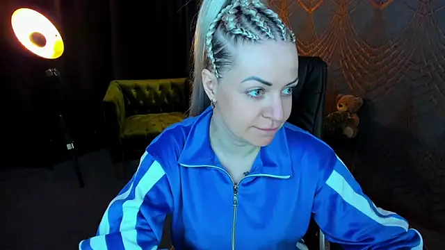 Anna Snows online show from 04-08-26, 04:18