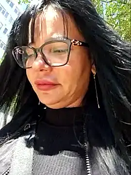 Snapshot of Ella_sweety00 chatting on 04-26-26, 09:18 Ella sweety00 online show from 04-26-26, 09:18