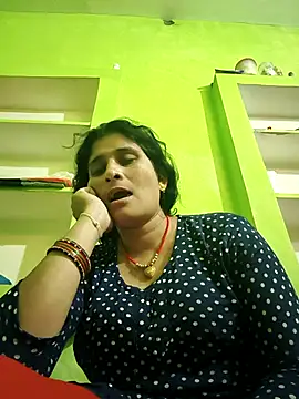 Snapshot of Hot-piuy chatting on 09-23-25, 05:21 Hot-piuy online show from 09-23-25, 05:21