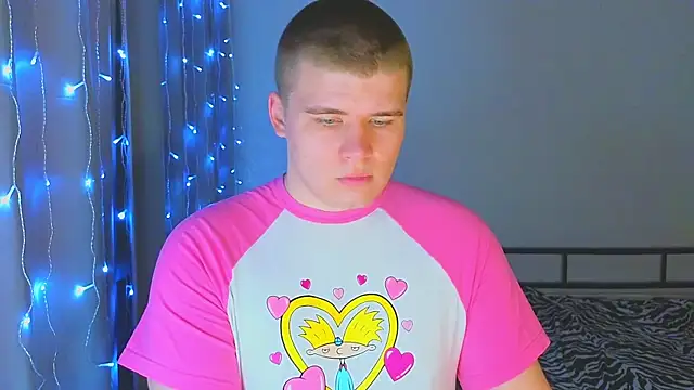 kittenmurr online show from 12-14-25, 01:11