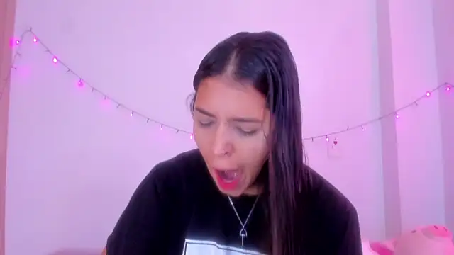 Abby roussee online show from 11-22-25, 01:43