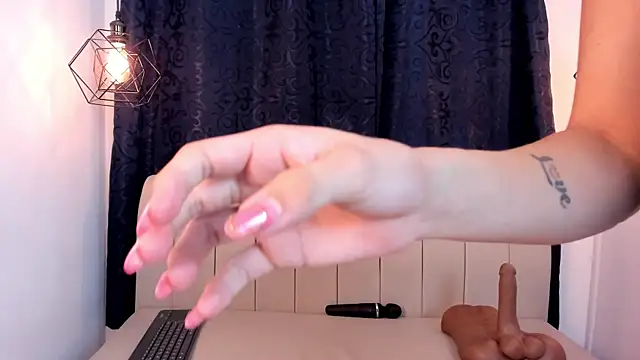 natasha moreno online show from 01-13-26, 01:49