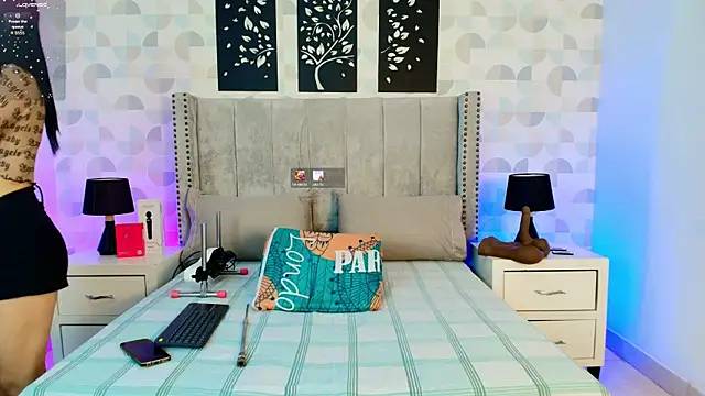 natasha moreno online show from 05-22-26, 12:22