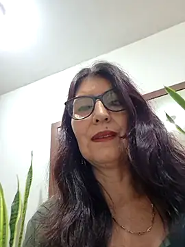 Snapshot of swity_foster chatting on 06-09-26, 02:28 swity foster online show from 06-09-26, 02:28