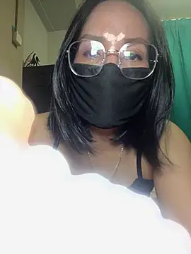 melyiaaa online show from 02-15-26, 02:14