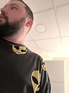 Snapshot of Ole_Plus chatting on 02-03-26, 10:20 Ole Plus online show from 02-03-26, 10:20