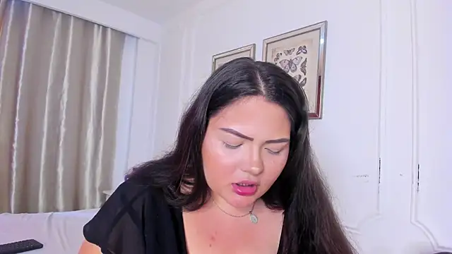 Tessa Sinclaire online show from 09-26-25, 08:24