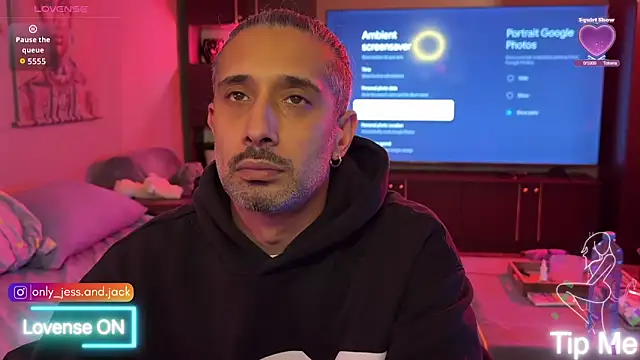 Snapshot of Secret_Lovers1 chatting on 03-21-26, 08:56 Secret Lovers1 online show from 03-21-26, 08:56