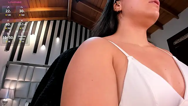 Snapshot of MilaColeman chatting on 04-30-26, 03:13 MilaColeman online show from 04-30-26, 03:13