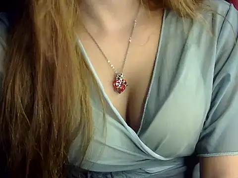 heartless Queen online show from 10-06-25, 05:05